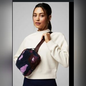Fabletics Teddy Beltbag